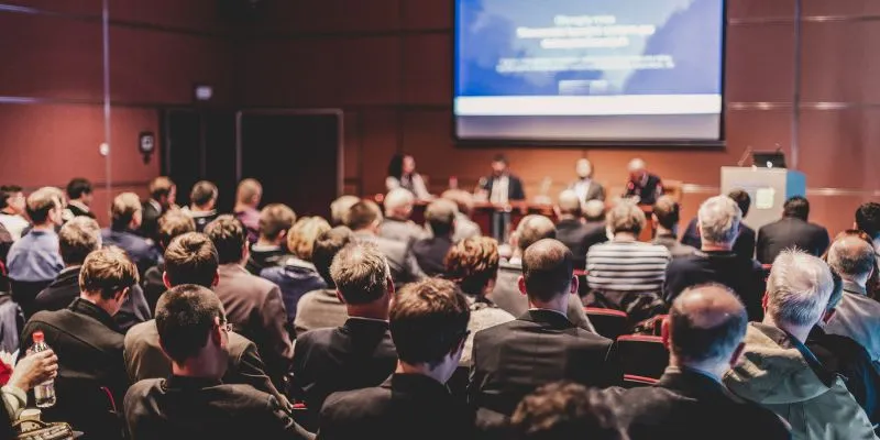 Tổ chức hội nghị xúc tiến